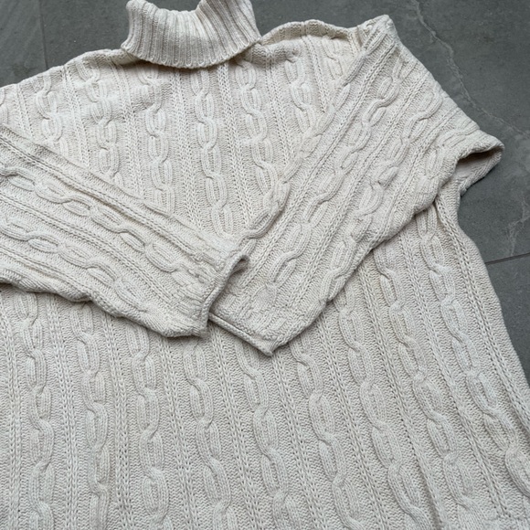 Vintage collection Boz Canada L men’s Cream cable knit turtleneck sweater - Picture 3 of 8